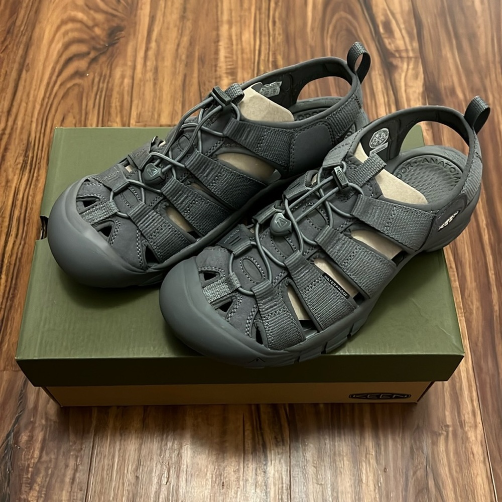 Men’s Keen Newport H2 Monochrome/Steel Grey | US 10 | NWT